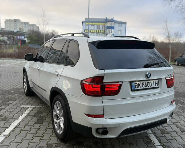 Белый БМВ Х5, объемом двигателя 2.99 л и пробегом 259 тыс. км за 16400 $, фото 85 на Automoto.ua