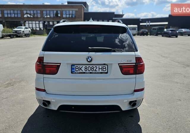 Белый БМВ Х5, объемом двигателя 3 л и пробегом 347 тыс. км за 17000 $, фото 6 на Automoto.ua