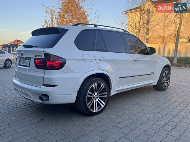 Белый БМВ Х5, объемом двигателя 3 л и пробегом 234 тыс. км за 15800 $, фото 84 на Automoto.ua