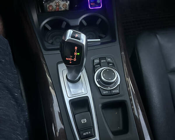 Білий БМВ Х5, об'ємом двигуна 2.99 л та пробігом 190 тис. км за 17500 $, фото 4 на Automoto.ua