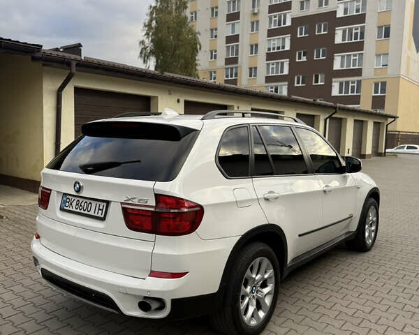 Белый БМВ Х5, объемом двигателя 2.99 л и пробегом 259 тыс. км за 16500 $, фото 53 на Automoto.ua