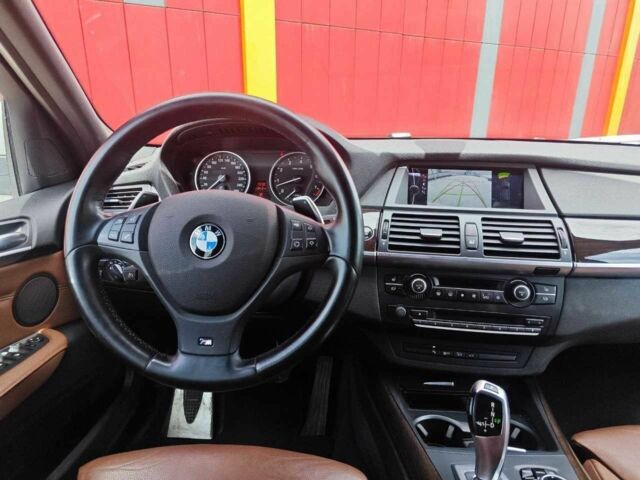 Белый БМВ Х5, объемом двигателя 3 л и пробегом 148 тыс. км за 17000 $, фото 13 на Automoto.ua