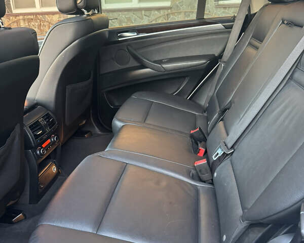 Білий БМВ Х5, об'ємом двигуна 3 л та пробігом 330 тис. км за 15500 $, фото 75 на Automoto.ua