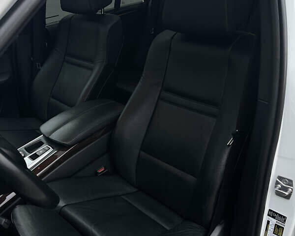 Белый БМВ Х5, объемом двигателя 2.99 л и пробегом 270 тыс. км за 19200 $, фото 59 на Automoto.ua