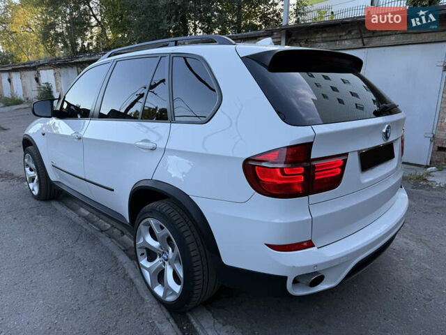 Белый БМВ Х5, объемом двигателя 3.5 л и пробегом 315 тыс. км за 18000 $, фото 5 на Automoto.ua