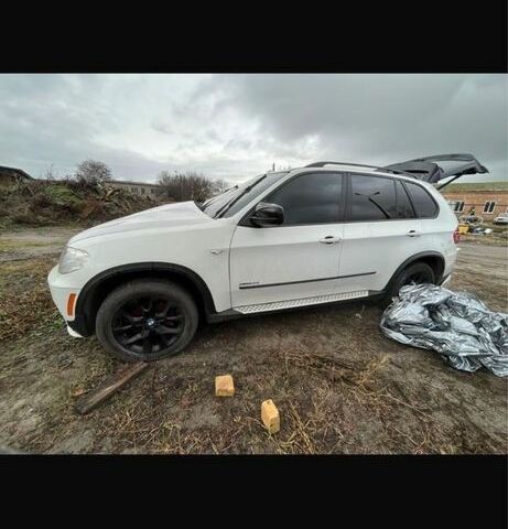 Белый БМВ Х5, объемом двигателя 3 л и пробегом 190 тыс. км за 7600 $, фото 1 на Automoto.ua