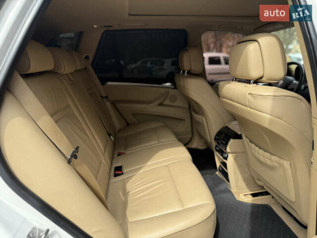Белый БМВ Х5, объемом двигателя 2.99 л и пробегом 216 тыс. км за 17900 $, фото 12 на Automoto.ua