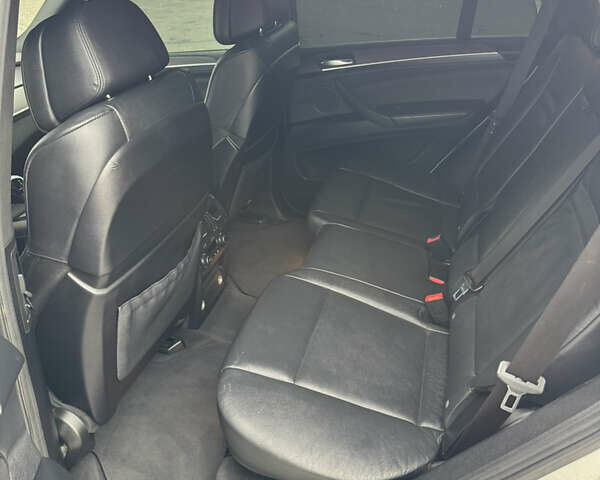 Білий БМВ Х5, об'ємом двигуна 3.5 л та пробігом 232 тис. км за 15200 $, фото 10 на Automoto.ua