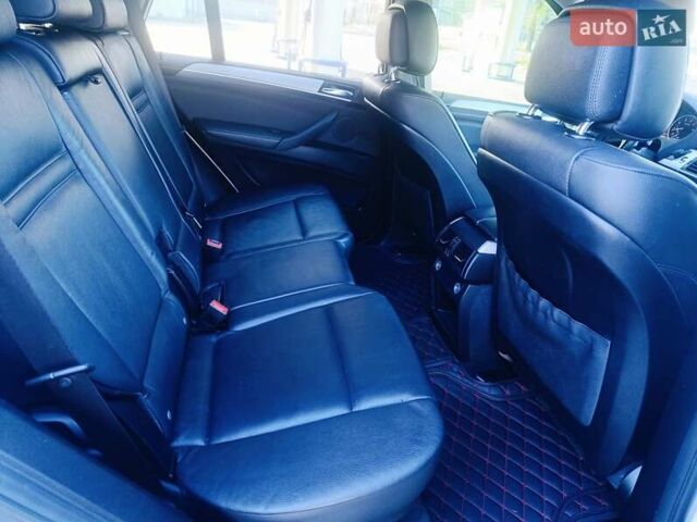 Білий БМВ Х5, об'ємом двигуна 3 л та пробігом 263 тис. км за 12600 $, фото 26 на Automoto.ua