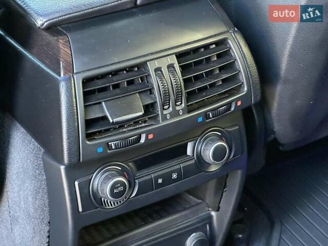 Белый БМВ Х5, объемом двигателя 3 л и пробегом 263 тыс. км за 17490 $, фото 7 на Automoto.ua