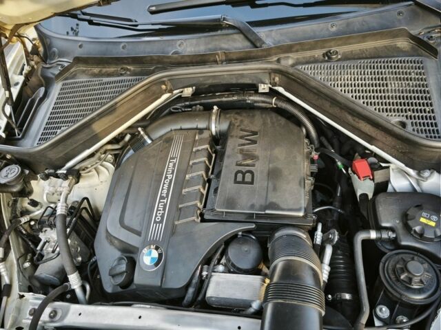Белый БМВ Х5, объемом двигателя 3 л и пробегом 320 тыс. км за 17000 $, фото 6 на Automoto.ua