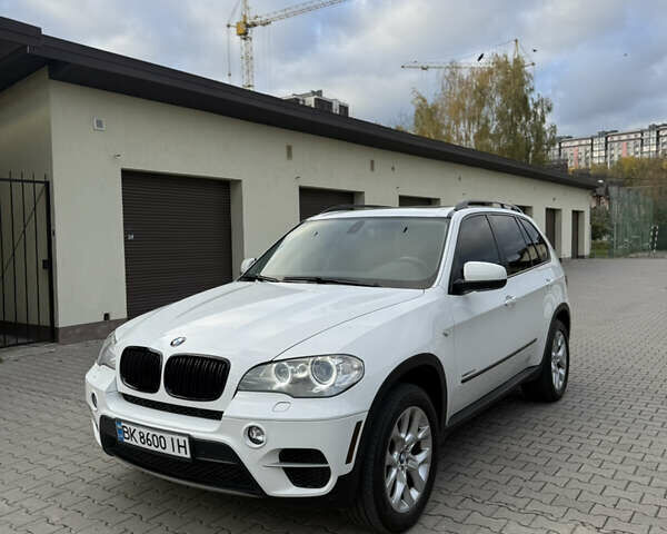 Белый БМВ Х5, объемом двигателя 2.99 л и пробегом 259 тыс. км за 16500 $, фото 63 на Automoto.ua