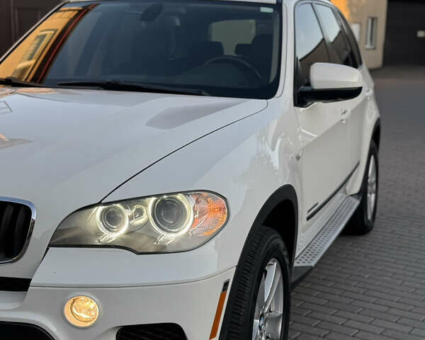 Білий БМВ Х5, об'ємом двигуна 3 л та пробігом 330 тис. км за 15500 $, фото 31 на Automoto.ua