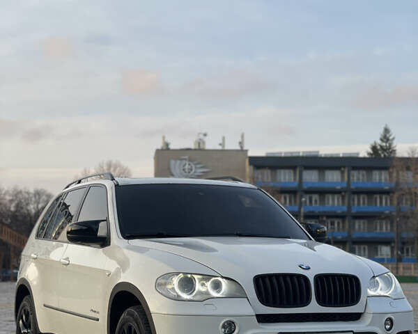 Белый БМВ Х5, объемом двигателя 2.98 л и пробегом 238 тыс. км за 13800 $, фото 1 на Automoto.ua