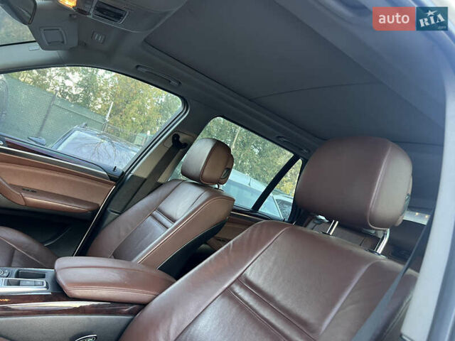 Белый БМВ Х5, объемом двигателя 2.98 л и пробегом 171 тыс. км за 12500 $, фото 10 на Automoto.ua