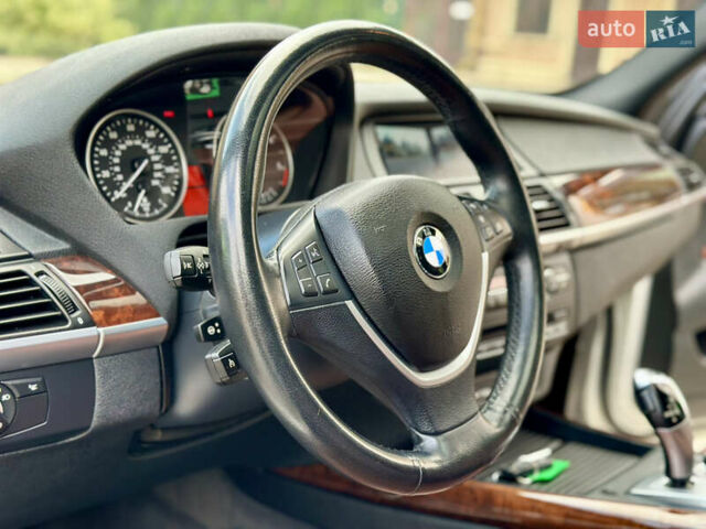 Белый БМВ Х5, объемом двигателя 3 л и пробегом 214 тыс. км за 18499 $, фото 39 на Automoto.ua