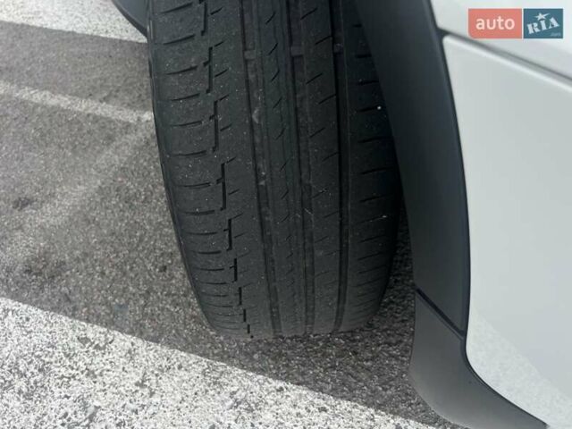 Белый БМВ Х5, объемом двигателя 3 л и пробегом 189 тыс. км за 21500 $, фото 18 на Automoto.ua