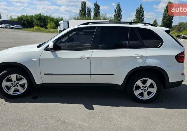 Белый БМВ Х5, объемом двигателя 3 л и пробегом 347 тыс. км за 17000 $, фото 1 на Automoto.ua