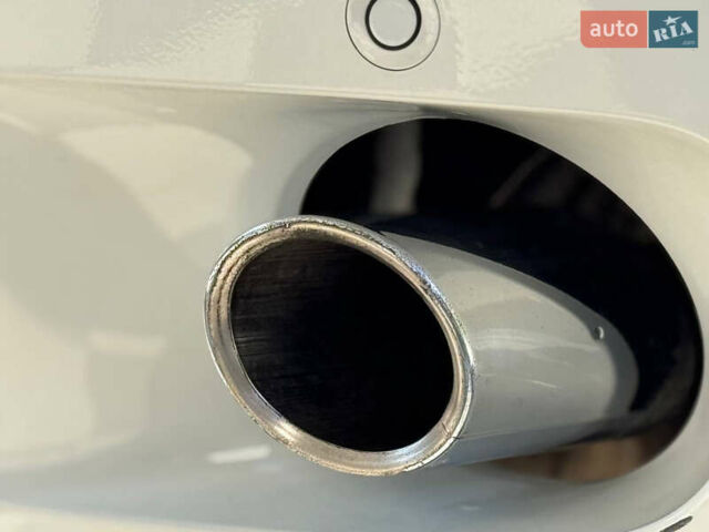 Белый БМВ Х5, объемом двигателя 3 л и пробегом 231 тыс. км за 11999 $, фото 19 на Automoto.ua