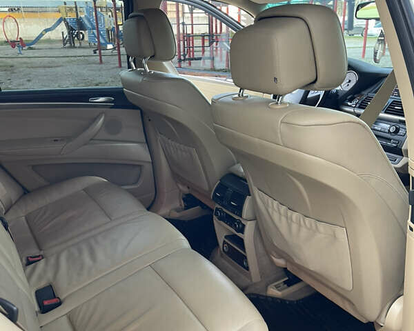 Белый БМВ Х5, объемом двигателя 2.98 л и пробегом 228 тыс. км за 13999 $, фото 36 на Automoto.ua