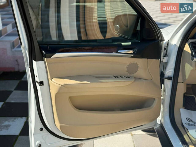 Белый БМВ Х5, объемом двигателя 3 л и пробегом 231 тыс. км за 11999 $, фото 21 на Automoto.ua