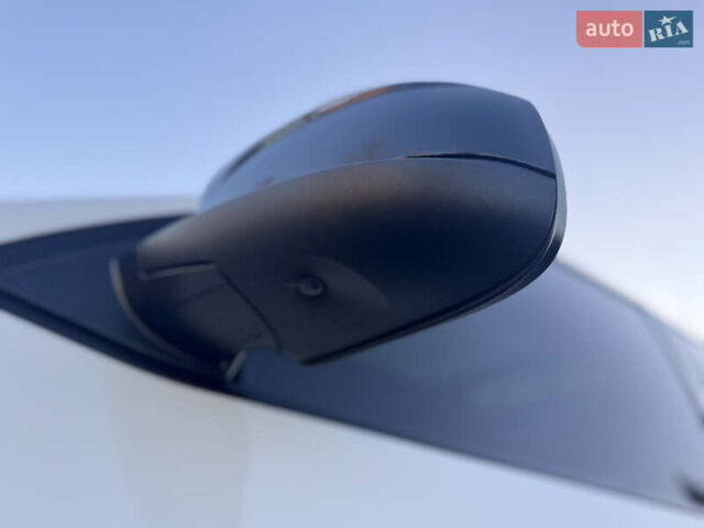 Белый БМВ Х5, объемом двигателя 3 л и пробегом 234 тыс. км за 15800 $, фото 53 на Automoto.ua