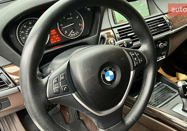 Белый БМВ Х5, объемом двигателя 2.99 л и пробегом 230 тыс. км за 18500 $, фото 17 на Automoto.ua