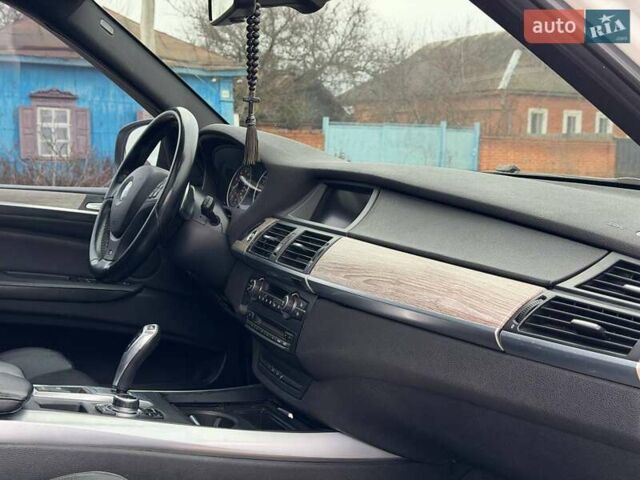 Білий БМВ Х5, об'ємом двигуна 2.98 л та пробігом 179 тис. км за 14850 $, фото 39 на Automoto.ua