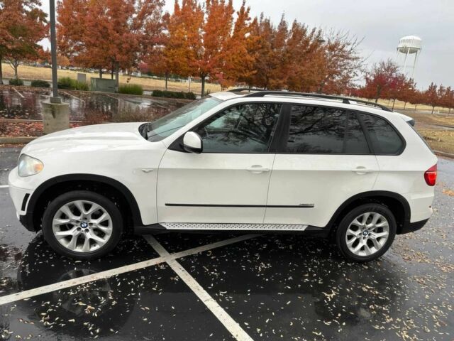 Белый БМВ Х5, объемом двигателя 3 л и пробегом 84 тыс. км за 3000 $, фото 3 на Automoto.ua