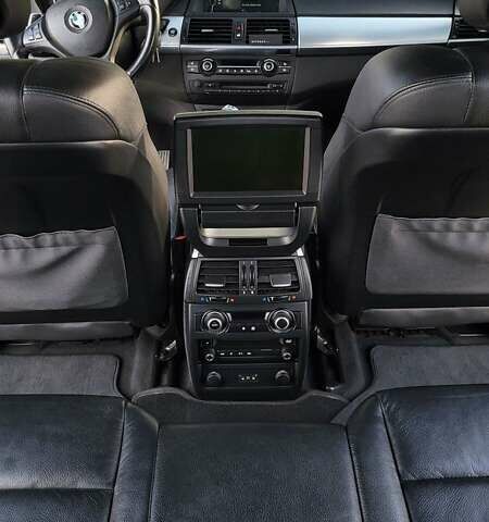 Белый БМВ Х5, объемом двигателя 2.99 л и пробегом 195 тыс. км за 30000 $, фото 35 на Automoto.ua