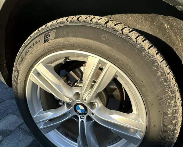 Белый БМВ Х5, объемом двигателя 2.99 л и пробегом 290 тыс. км за 22900 $, фото 5 на Automoto.ua