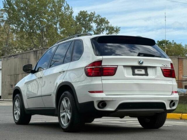 Белый БМВ Х5, объемом двигателя 3 л и пробегом 80 тыс. км за 13800 $, фото 5 на Automoto.ua