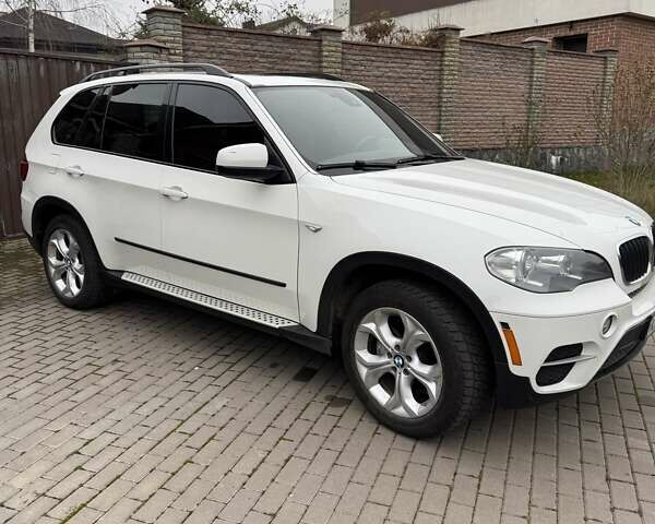 Белый БМВ Х5, объемом двигателя 2.98 л и пробегом 234 тыс. км за 14800 $, фото 2 на Automoto.ua