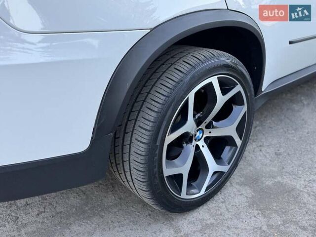 Білий БМВ Х5, об'ємом двигуна 2.99 л та пробігом 142 тис. км за 23999 $, фото 10 на Automoto.ua