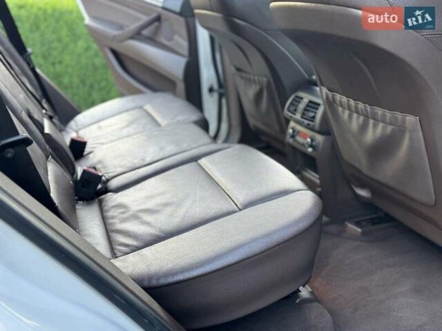 Білий БМВ Х5, об'ємом двигуна 2.99 л та пробігом 142 тис. км за 23999 $, фото 25 на Automoto.ua