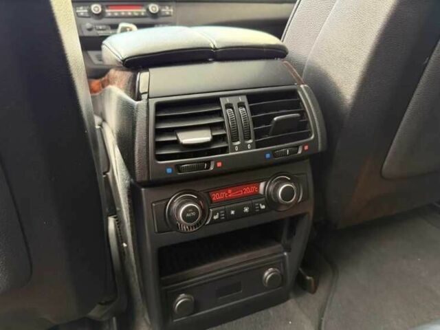 Белый БМВ Х5, объемом двигателя 3 л и пробегом 180 тыс. км за 12400 $, фото 7 на Automoto.ua