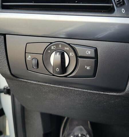 Белый БМВ Х5, объемом двигателя 2.99 л и пробегом 195 тыс. км за 30000 $, фото 51 на Automoto.ua