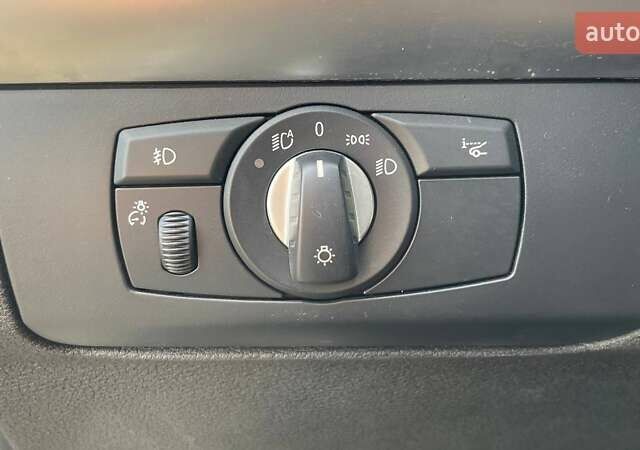 Белый БМВ Х5, объемом двигателя 2.98 л и пробегом 237 тыс. км за 16490 $, фото 11 на Automoto.ua