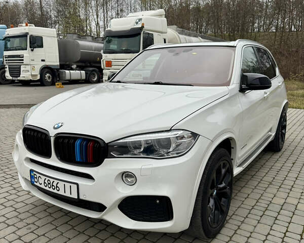 Білий БМВ Х5, об'ємом двигуна 2.98 л та пробігом 245 тис. км за 18900 $, фото 1 на Automoto.ua