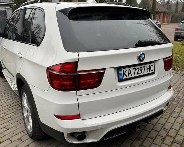 Белый БМВ Х5, объемом двигателя 2.98 л и пробегом 234 тыс. км за 14800 $, фото 1 на Automoto.ua