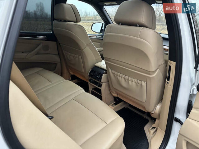 Білий БМВ Х5, об'ємом двигуна 3 л та пробігом 165 тис. км за 20500 $, фото 39 на Automoto.ua