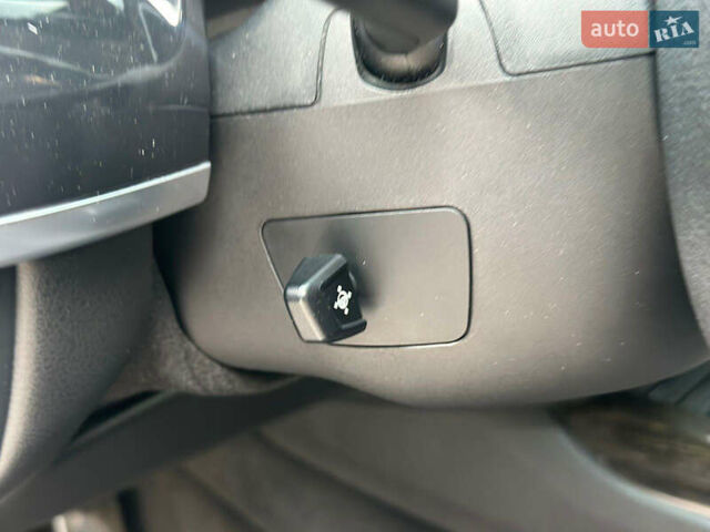 Белый БМВ Х5, объемом двигателя 3 л и пробегом 185 тыс. км за 26300 $, фото 16 на Automoto.ua