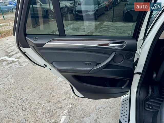 Білий БМВ Х5, об'ємом двигуна 3 л та пробігом 162 тис. км за 22500 $, фото 21 на Automoto.ua
