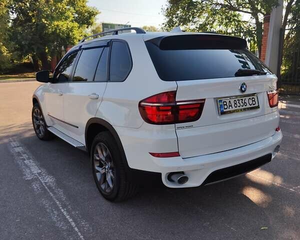 БМВ Х5 2013 в Киеве на Automoto.ua Белый БМВ Х5, объемом двигателя 3 л и пробегом 162 тыс. км за 22000 $, фото 8 на Automoto.ua