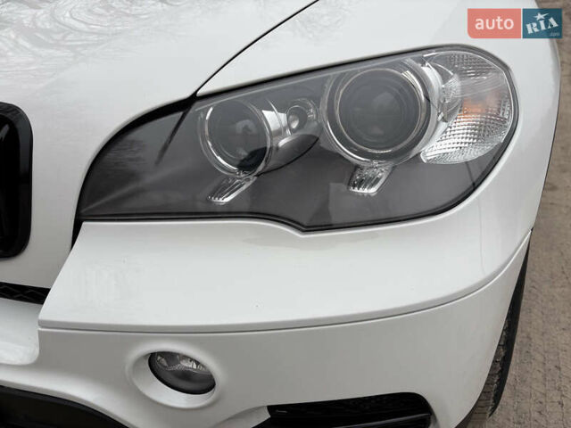 Білий БМВ Х5, об'ємом двигуна 3 л та пробігом 165 тис. км за 20500 $, фото 27 на Automoto.ua