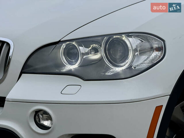 Білий БМВ Х5, об'ємом двигуна 3 л та пробігом 162 тис. км за 22500 $, фото 69 на Automoto.ua