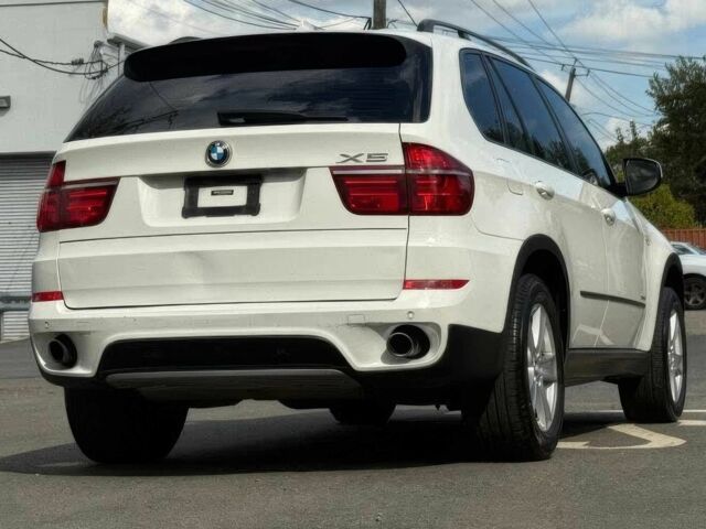 Белый БМВ Х5, объемом двигателя 3 л и пробегом 80 тыс. км за 13800 $, фото 4 на Automoto.ua