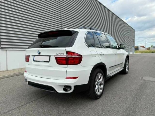 Белый БМВ Х5, объемом двигателя 3 л и пробегом 180 тыс. км за 12400 $, фото 4 на Automoto.ua