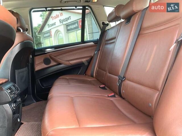 Белый БМВ Х5, объемом двигателя 3 л и пробегом 212 тыс. км за 17440 $, фото 30 на Automoto.ua