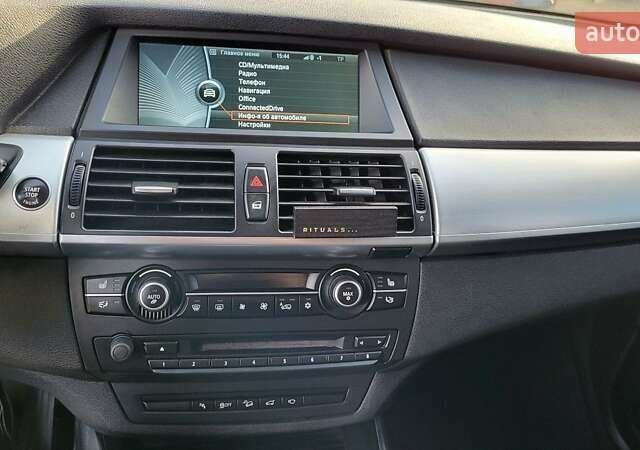 Белый БМВ Х5, объемом двигателя 2.99 л и пробегом 195 тыс. км за 30000 $, фото 46 на Automoto.ua